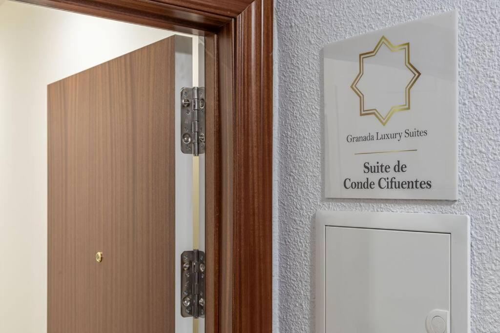 Luxury De Conde Cifuentes Apartament *